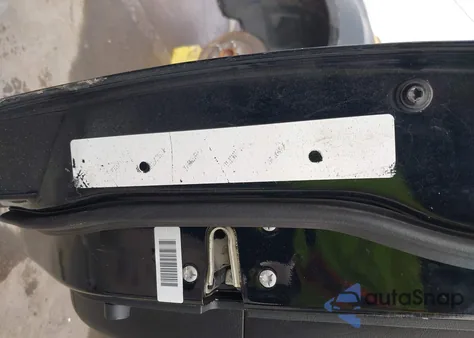 2018 Chrysler 300 Touring L z USA, uszkodzony, nr VIN 2C3CCAAG8JH203807